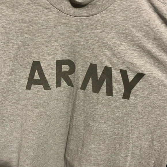 Vintage U.S. Army PT Physical Fitness Uniform Turtleneck Shirt United States - Picture 2 of 6